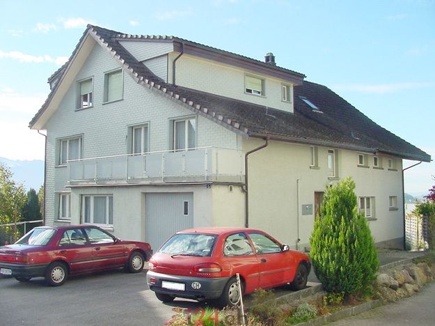 3-Zimmer-Dachwohnung in 2-Fam.-Haus