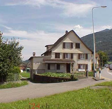 Dreifamilienhaus