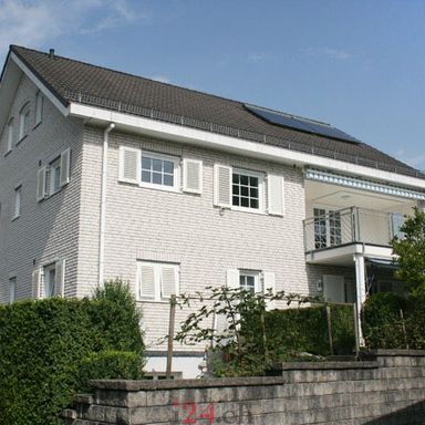 Zwei-Familienhaus