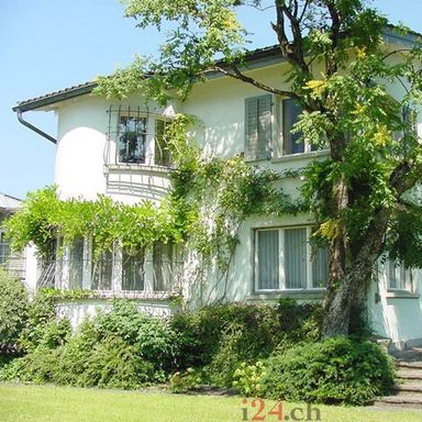 9½-Zimmer-Einfamilienhaus