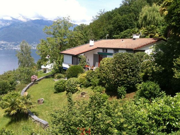 Einfamilienhaus mit Einliegerwohnung + 3000 m² Land