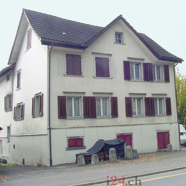 Wohnhaus mit 3 Wohnungen