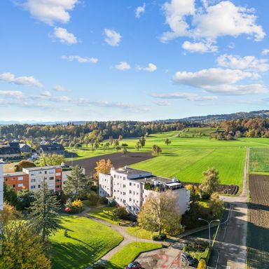 5 Zi-Eigentumswohnung an unverbaubarer Landwirtschaftszone